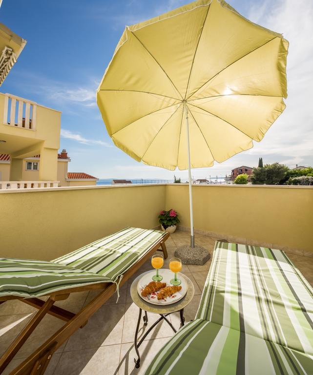 Apartments Leon Podstrana Rom bilde