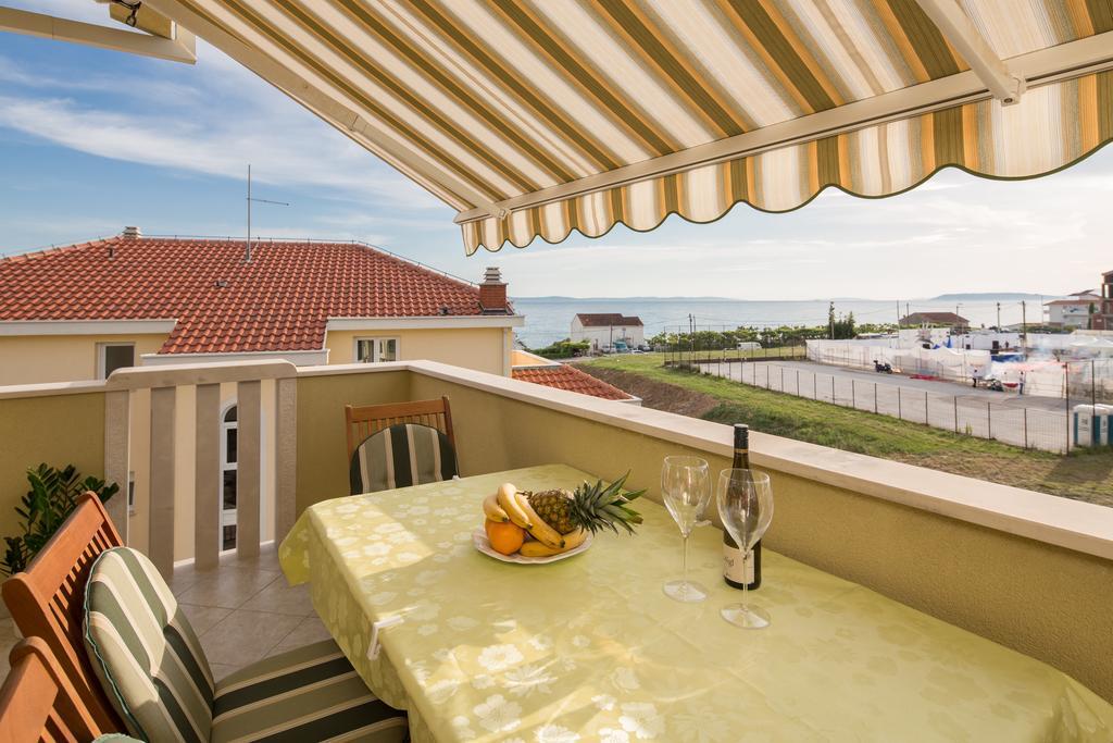 Apartments Leon Podstrana Rom bilde