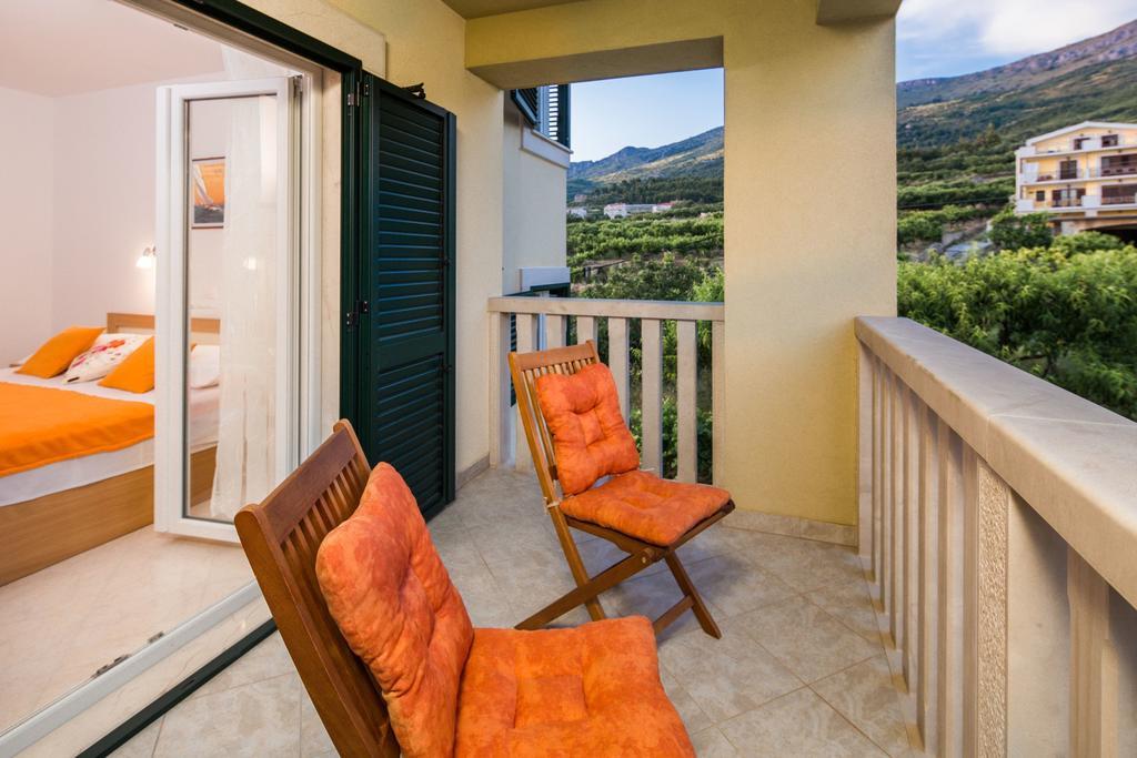 Apartments Leon Podstrana Rom bilde