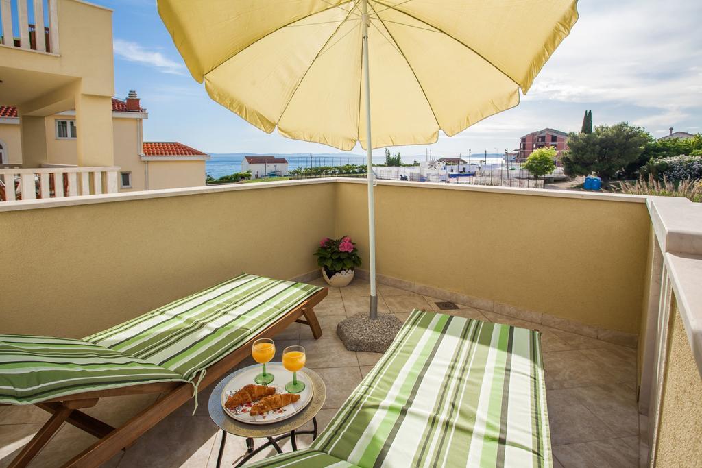 Apartments Leon Podstrana Rom bilde